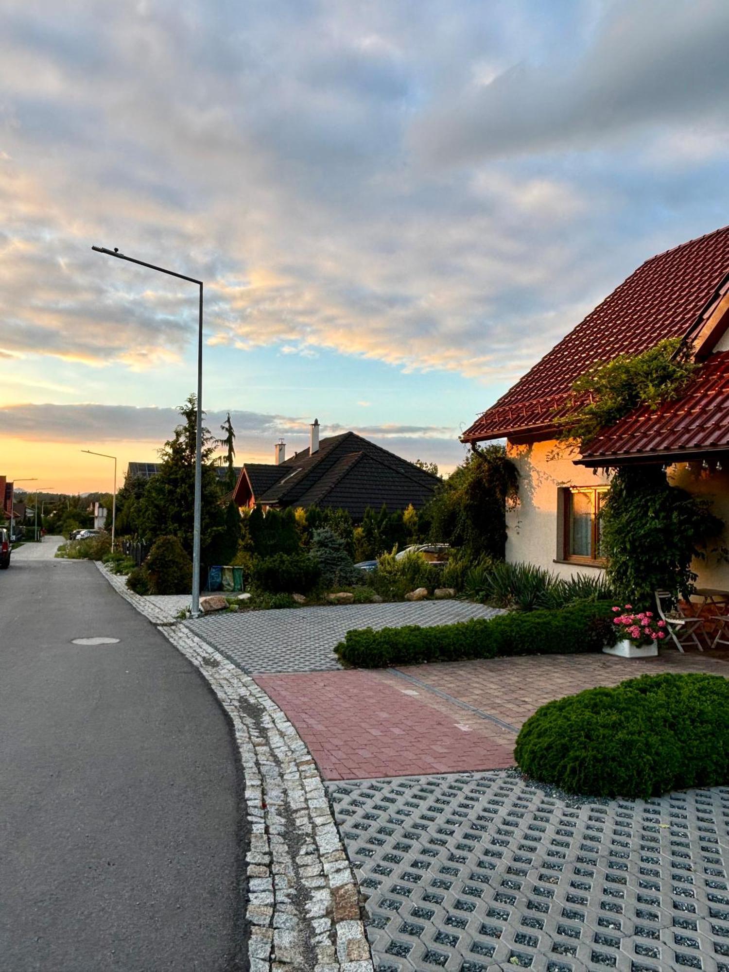 Wisniowy Sad Lägenhet Kudowa-Zdrój Exteriör bild